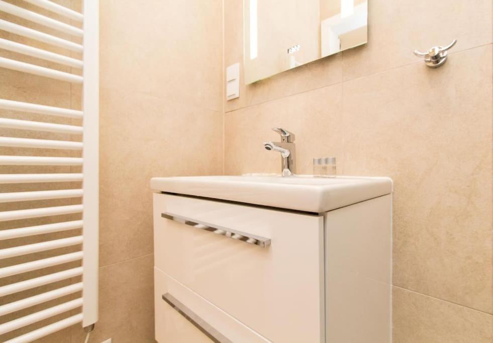 Lainzer Strasse Apartmán *