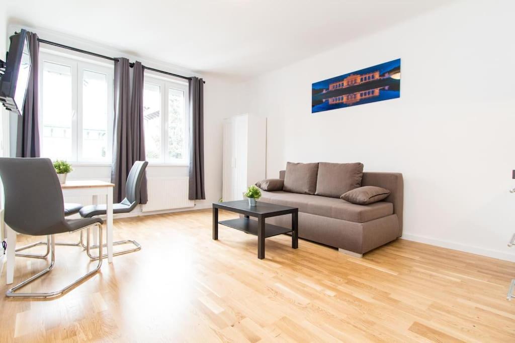 Lainzer Strasse Apartmán *